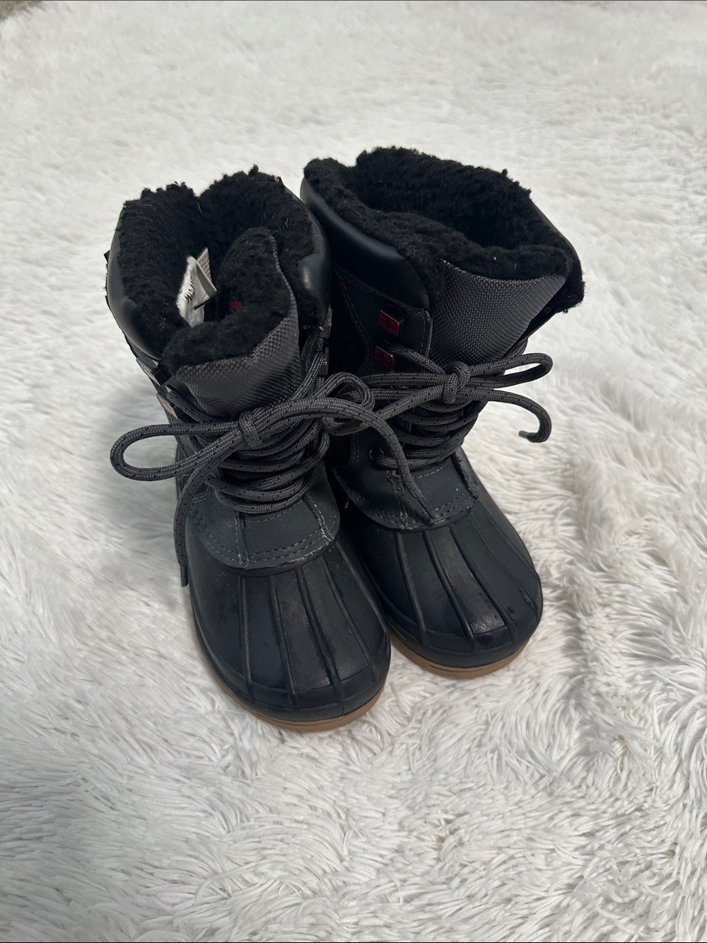 🦆 Swiss Tech Snow Boots